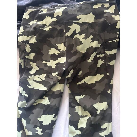 Swift Speed High-Rise Crop 21" ColourHeritage 365 Camo Crispin Green Multi Size1 - Picture 3 of 7